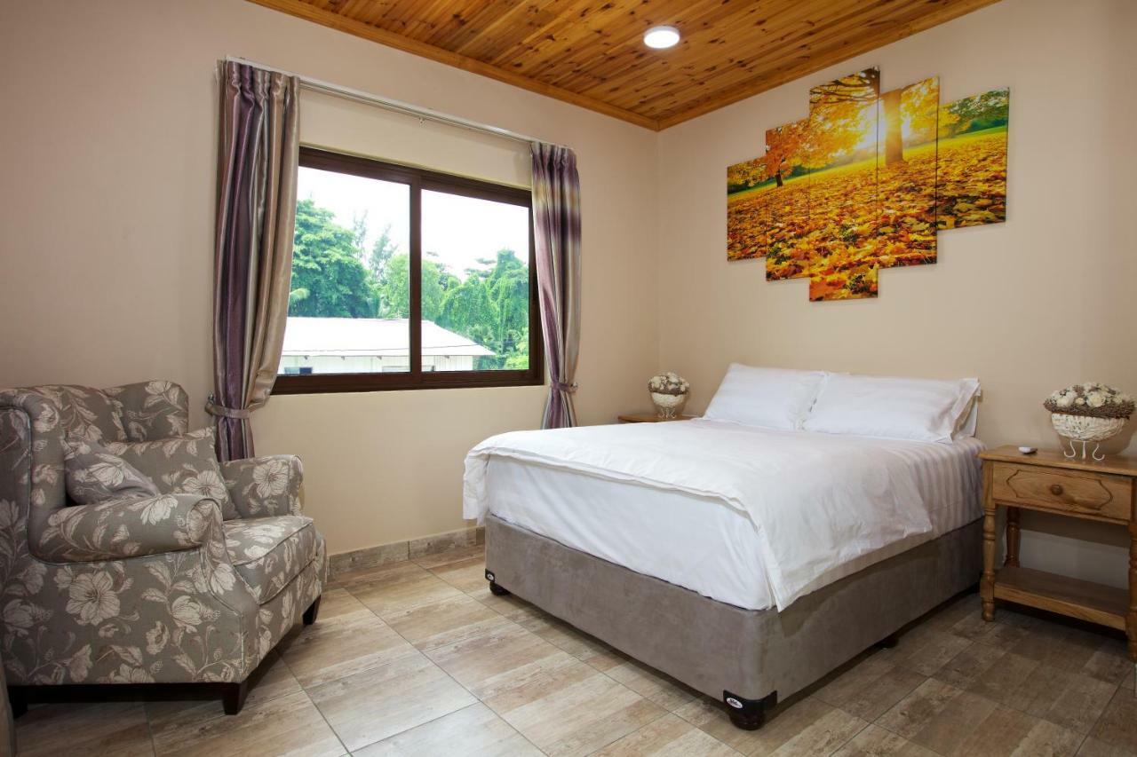 Stone Self Catering Apartment Grand Anse  Exterior foto